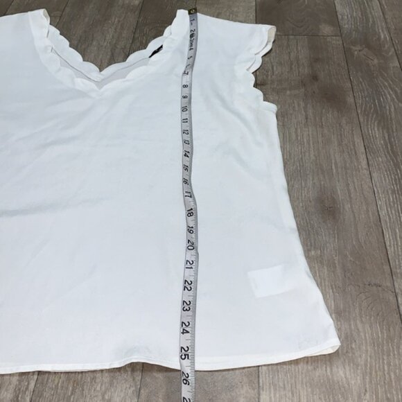 Womens Express Scallop Lining V-Neck Sleeveless Top Shirt - Picture 5 of 6